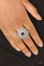 Load image into Gallery viewer, Daringly Daisy - Purple Ring