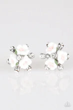Load image into Gallery viewer, Starlet Shimmer Flower Bouquet Earrings